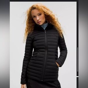 Lululemon Pack It Down Black Puffer Jacket size 6